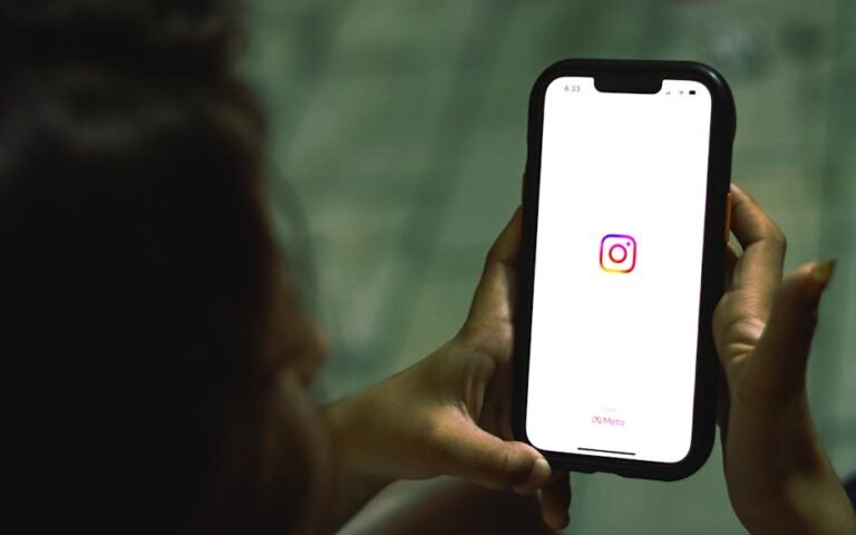 Decoding Social Media: The Psychology Behind Your Posts