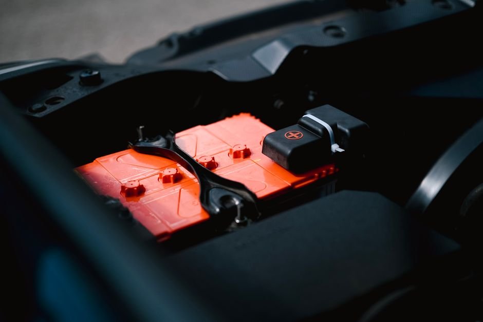 The Future of EVs: Unpacking Huawei & Xiaomi's Solid-State Battery Breakthroughs